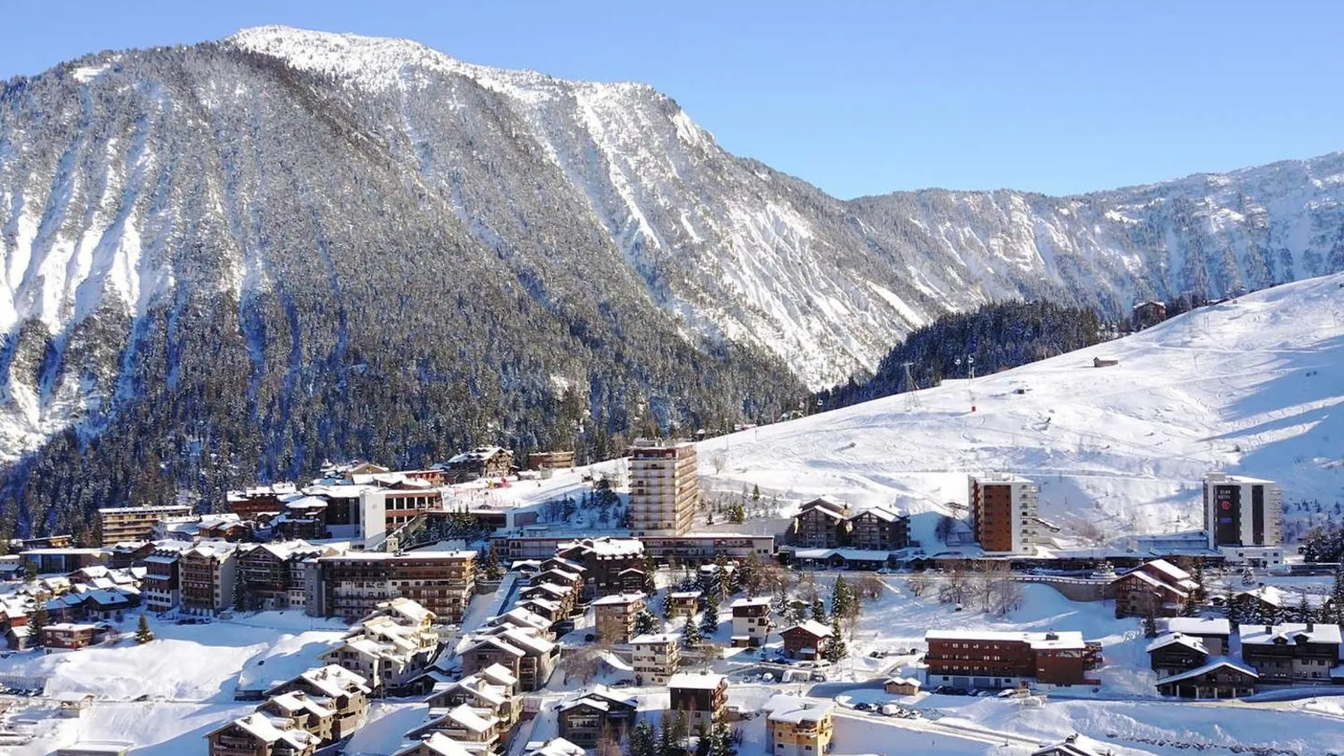 Courchevel : Appartement 2 Chambres Avec Parking Et Wifi - Fr-1-563-160 0*,  Francie